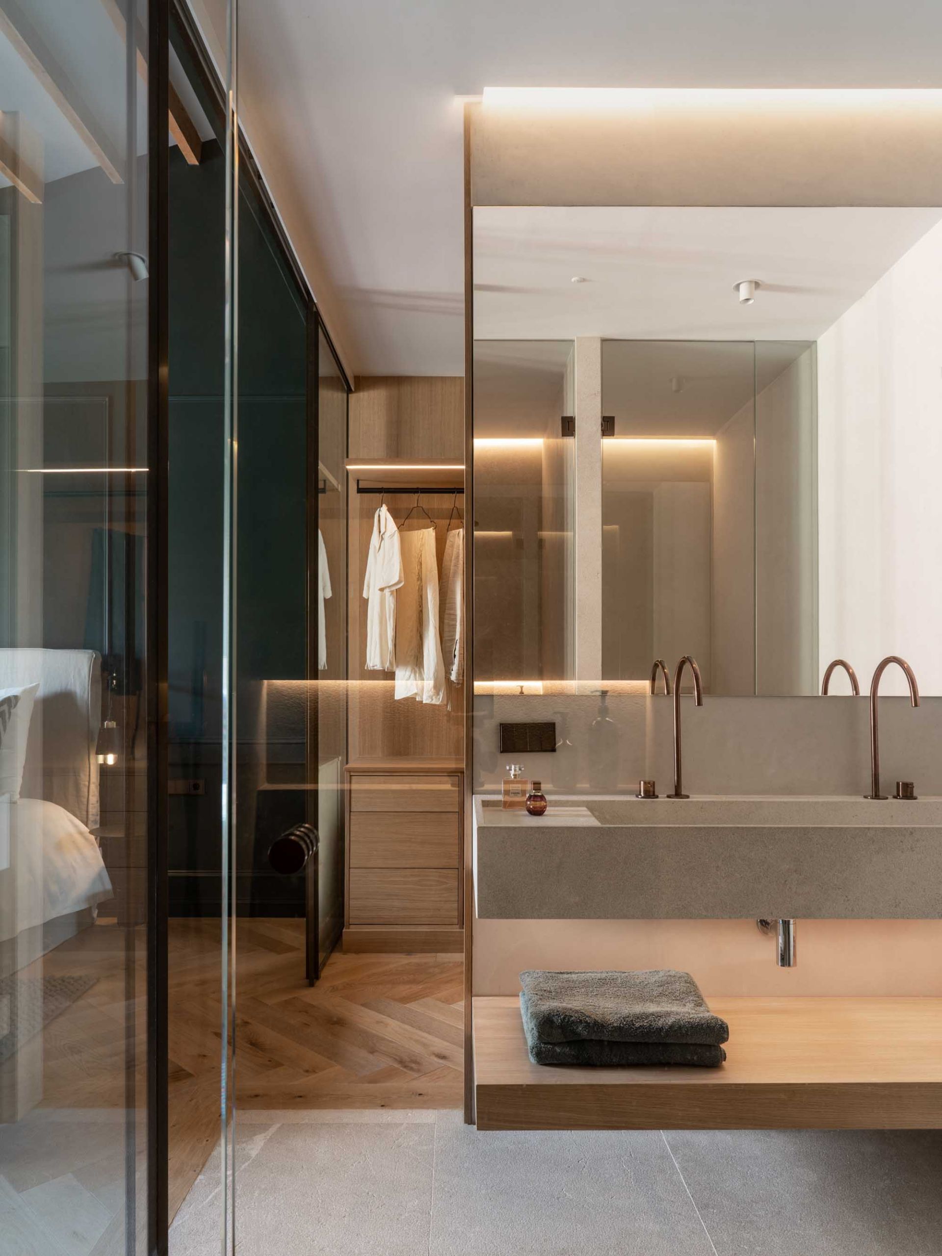 JAIME SALVÁ, Architecture & Interior Design - J790 LEACH HOME